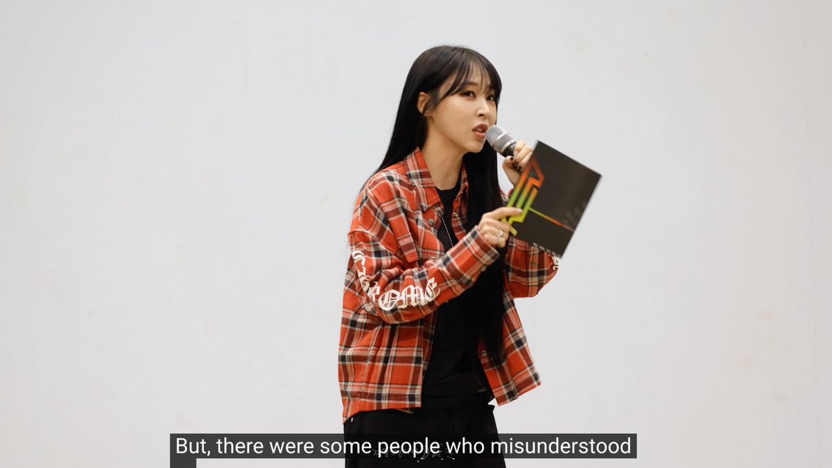 Lía ✨ tweet media