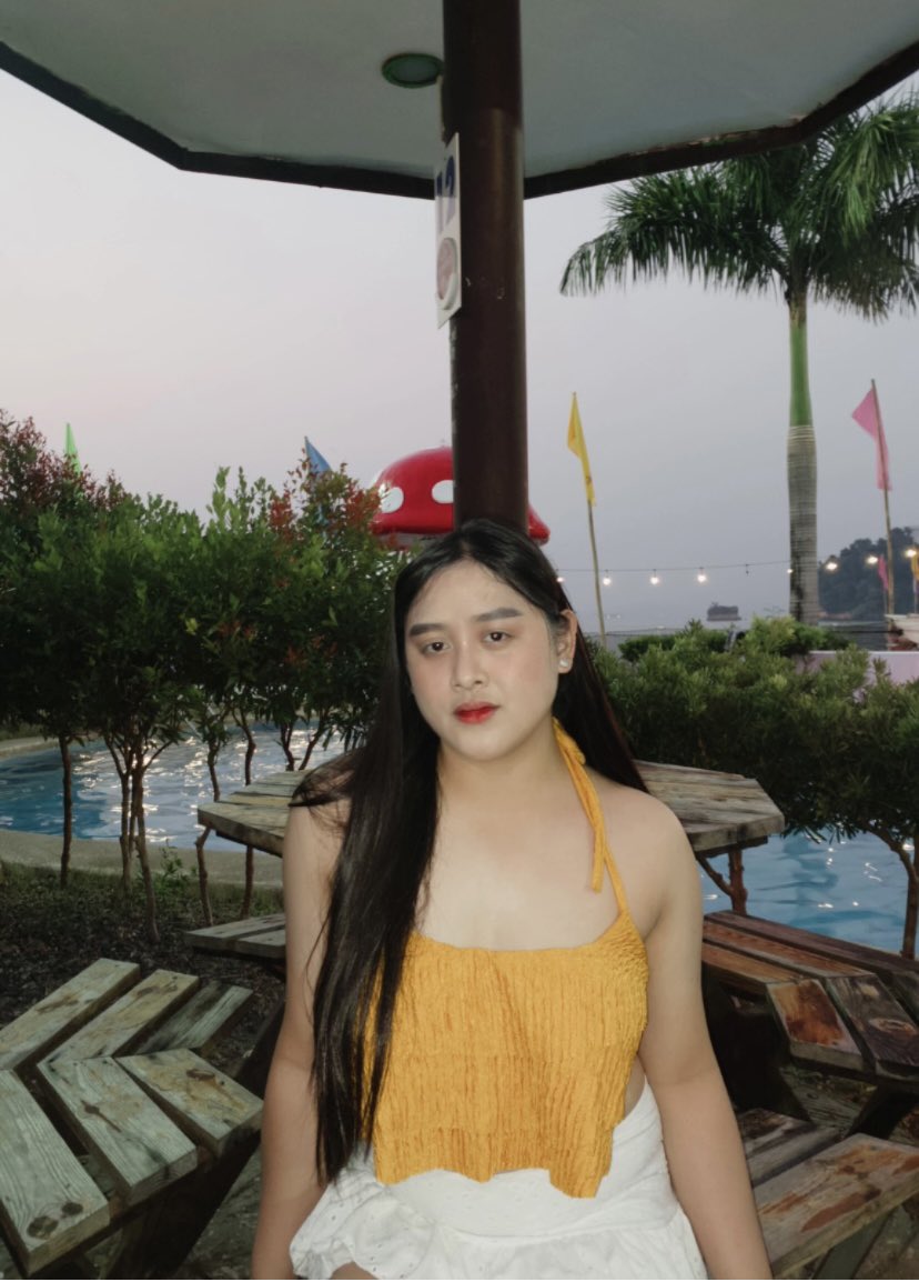 Quenrae's tweet photo. little moments 💛 https://t.co/bw7dWSC7Hj