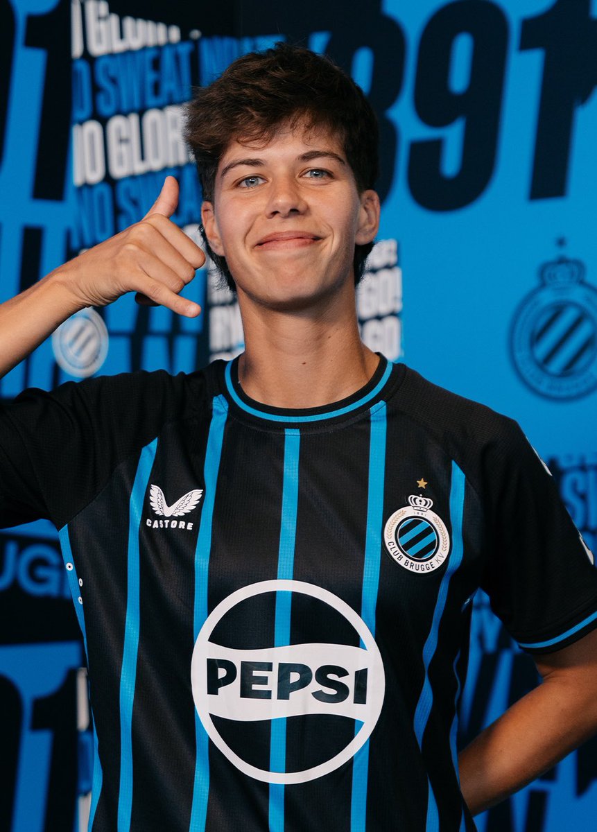 Club YLA tweet media