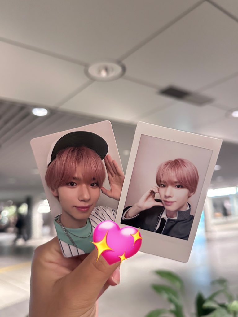 ﾏﾈｺ tweet media