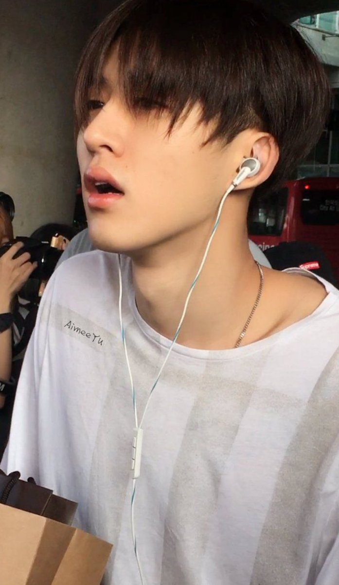 페스또 tweet media