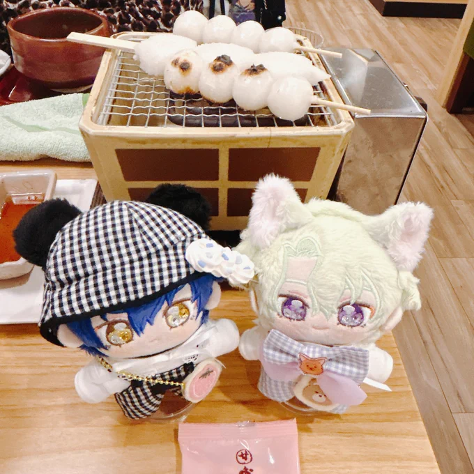 お団子焼いてあんスタランド池袋支部見納めして展示会ラスト行ってきた!!めちゃくちゃ楽しかったあんスタはやく池袋買い取って支配してくれ(?)