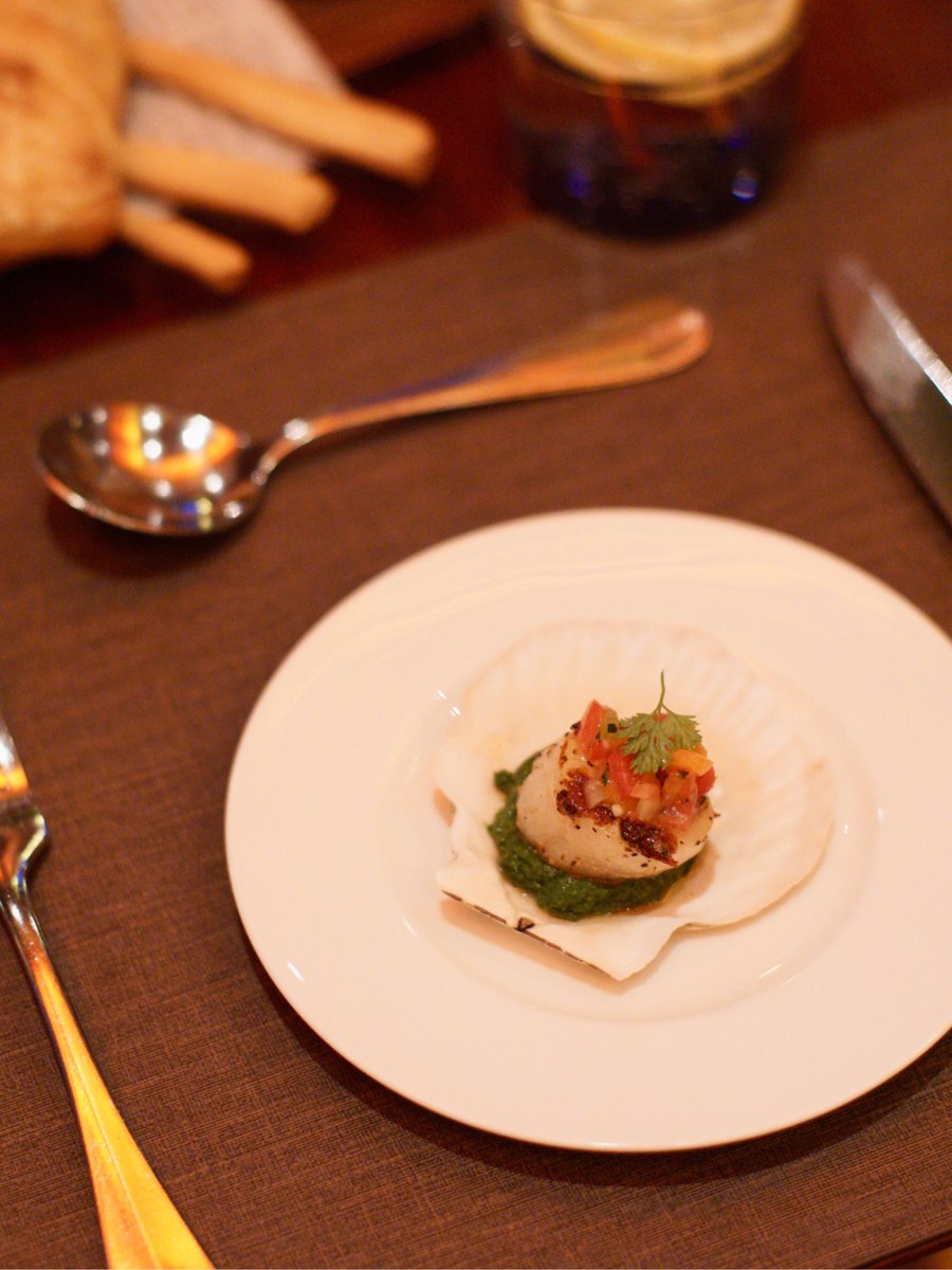 Neeraj Royal tweet media