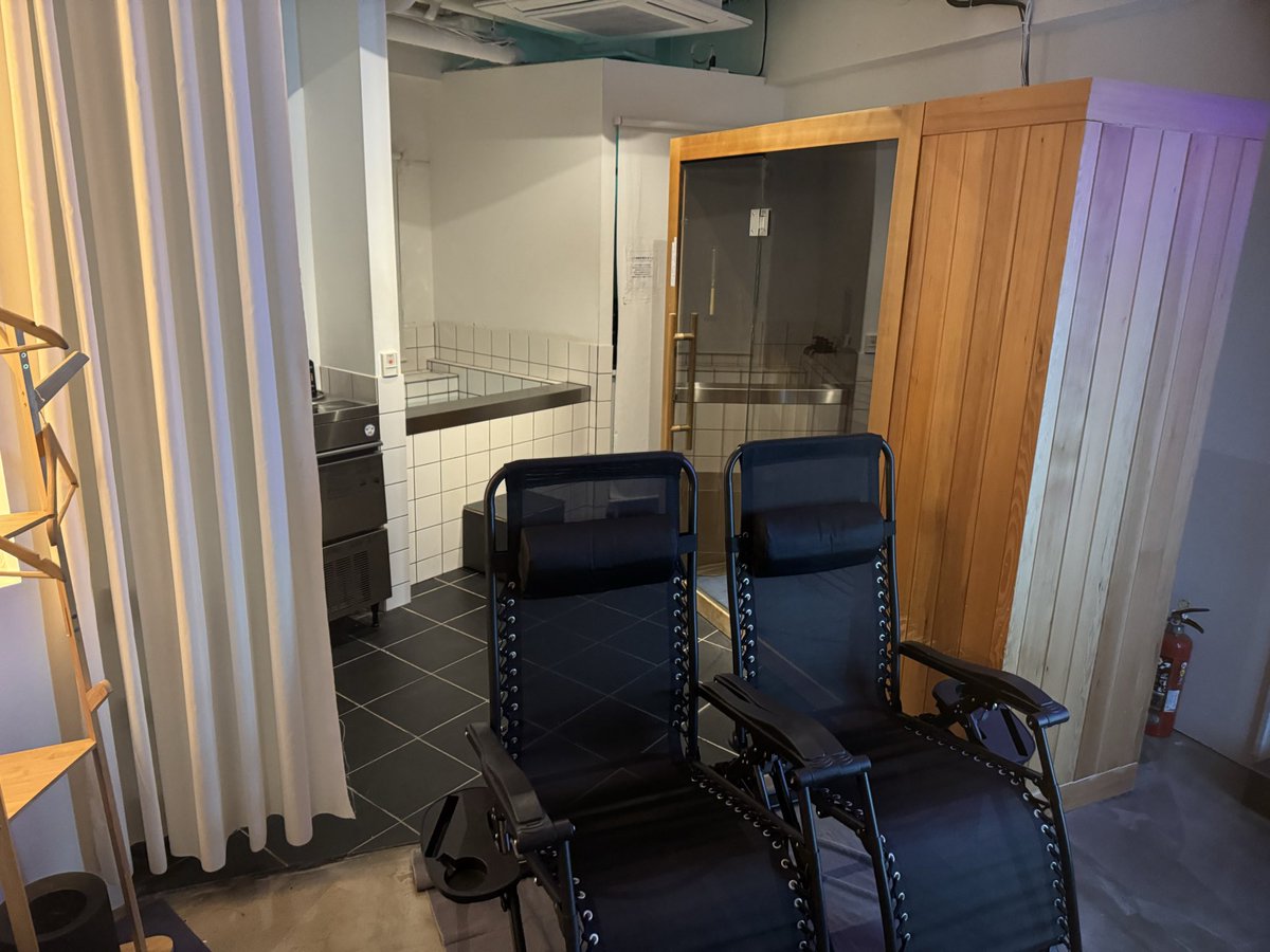 あせい tweet media