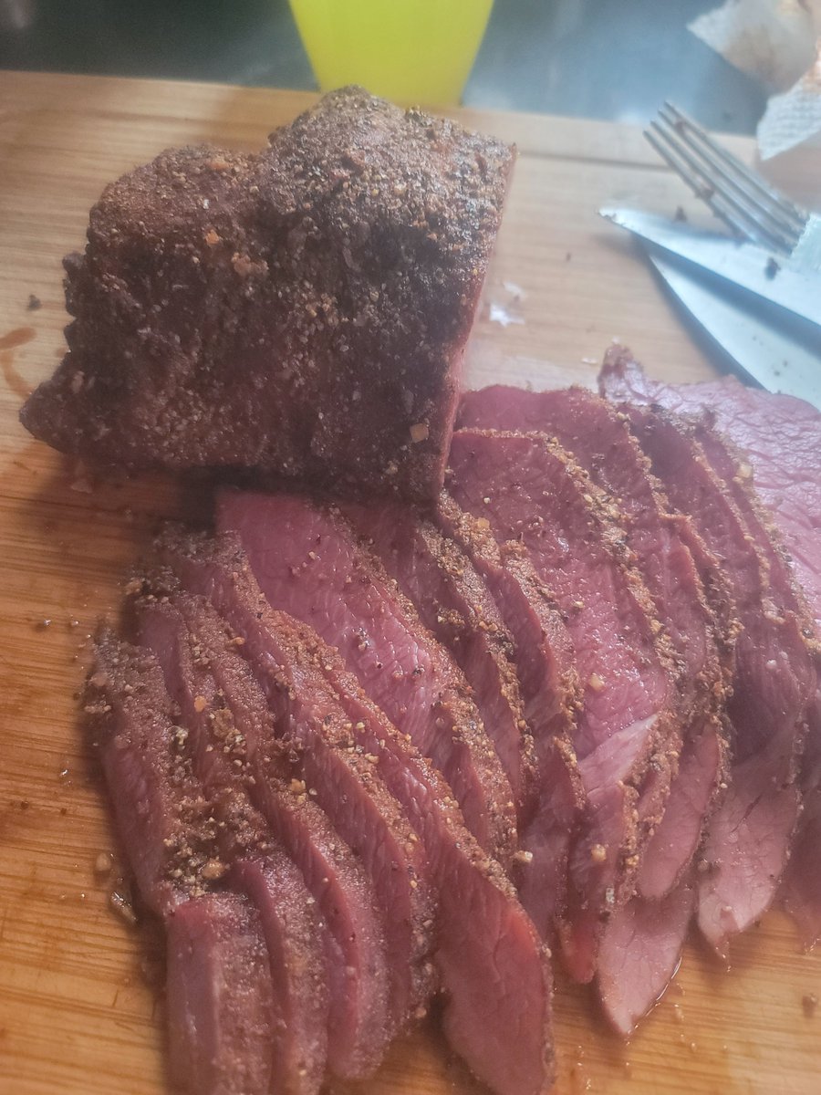 Boobourbon's tweet photo. @trumplicans2024 As pastrami https://t.co/lIirRp2AcC