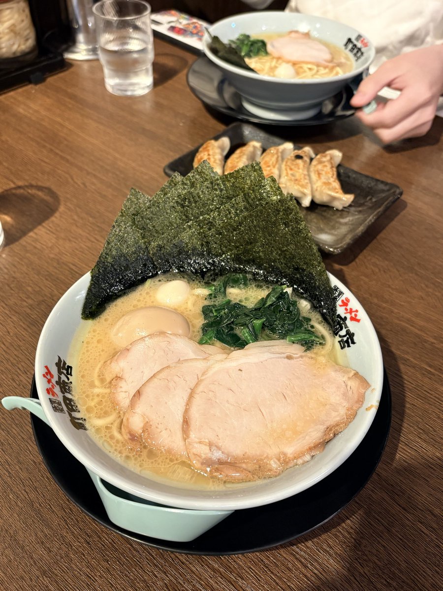 MAX🐤😈◼️ tweet media