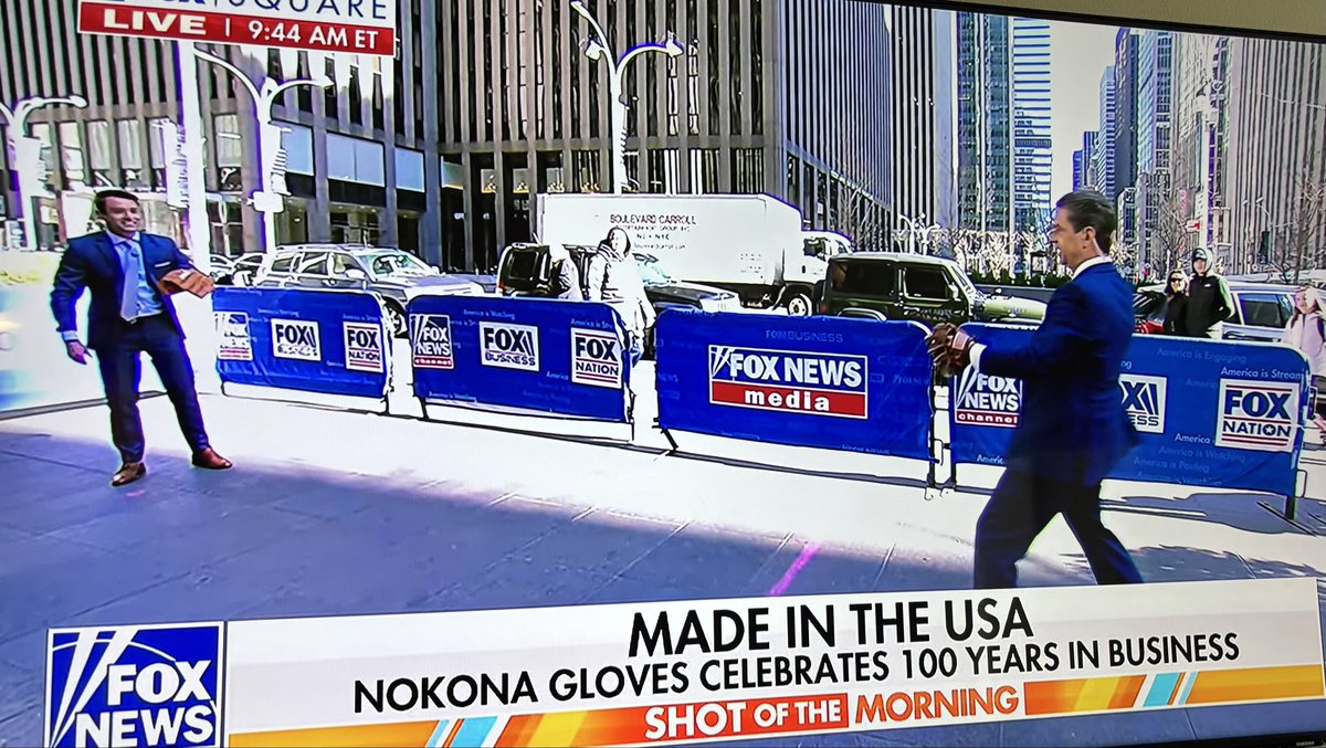 robhubler's tweet photo. Tell me you’ve never played baseball before without telling me… @foxandfriends #BaseballTwitter @GriffJenkins 😳🤣 https://t.co/t8AzGeOx3b