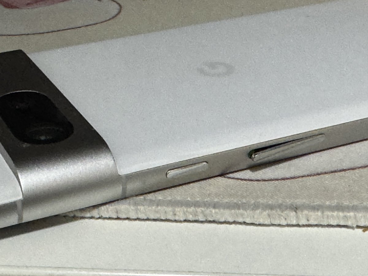 ムーÅ tweet media