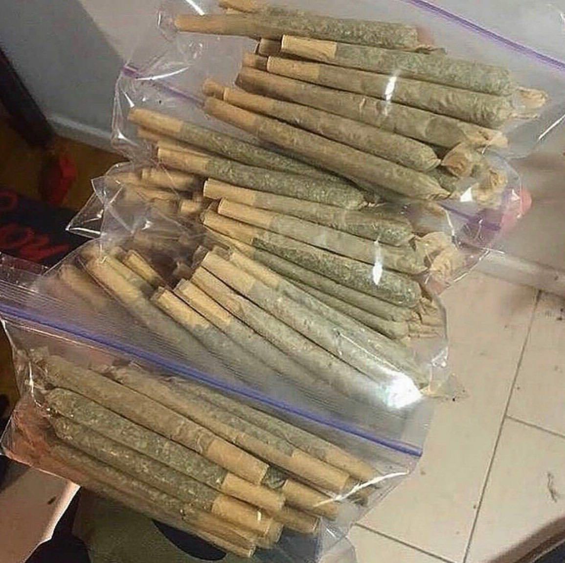 lorddave763's tweet photo. "Don’t sleep on RGV drop! 🔥 Purple Haze &amp; gas heavy in McAllen, Edinburg, Mission, Brownsville, Pharr, Harlingen, Weslaco, San Juan, Alamo ⛽️ Bulk Purple Haze, discreet. DM "GAS TX" now 💨 #TXWeed #RGVWeed #McAllenWeed #BrownsvilleWeed #TexasWeed #PurpleHaze #PurpleHazeTX https://t.co/JwCqtMVDxq