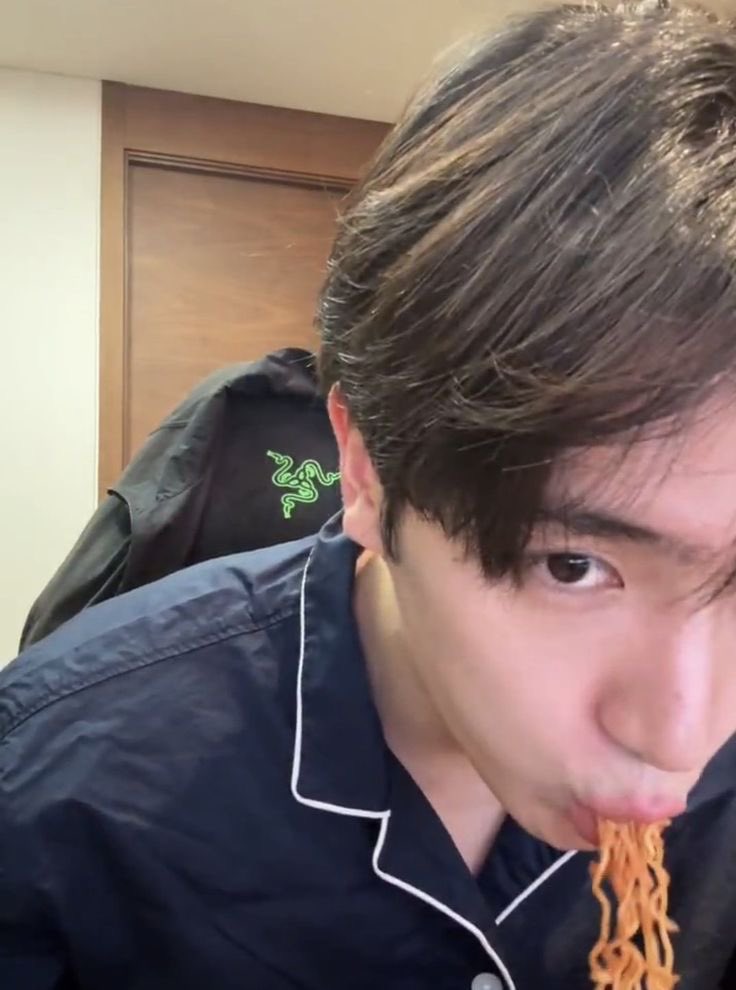 Meng 🐱 (lily) tweet media