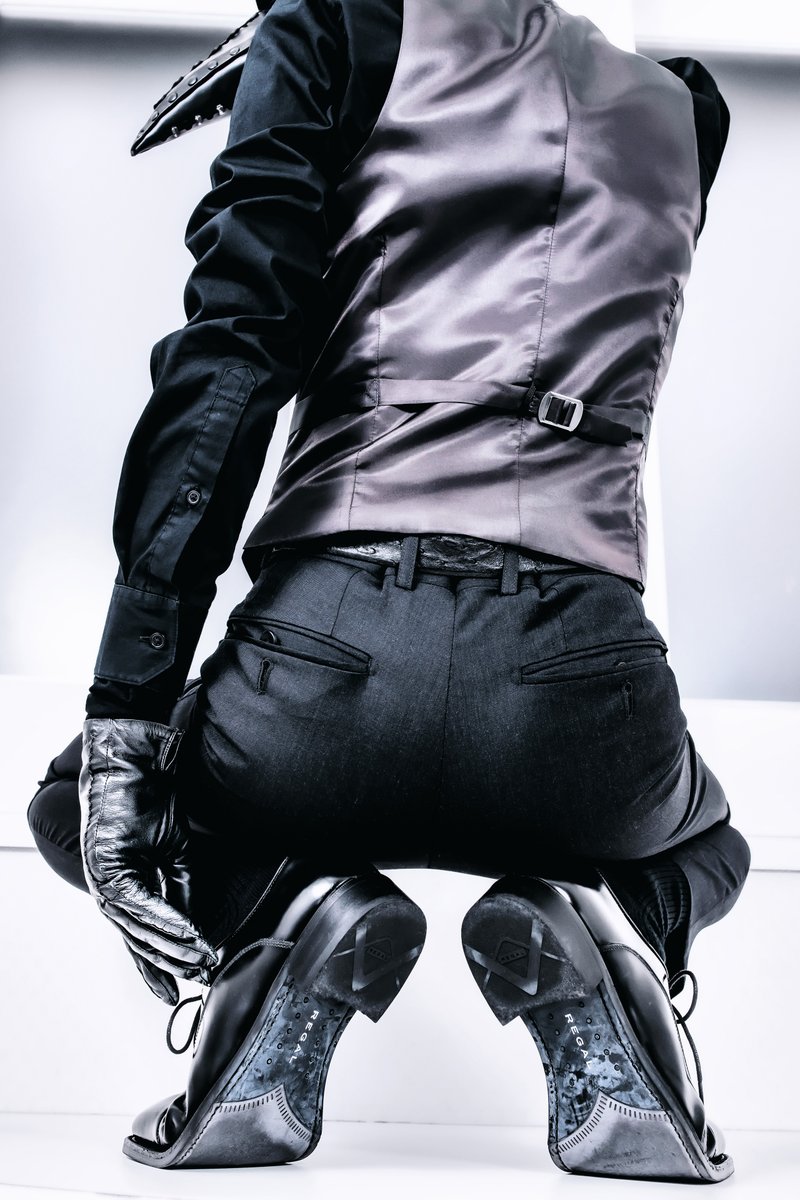 煮付 Nitsuke / ペストマスクとスーツ tweet media