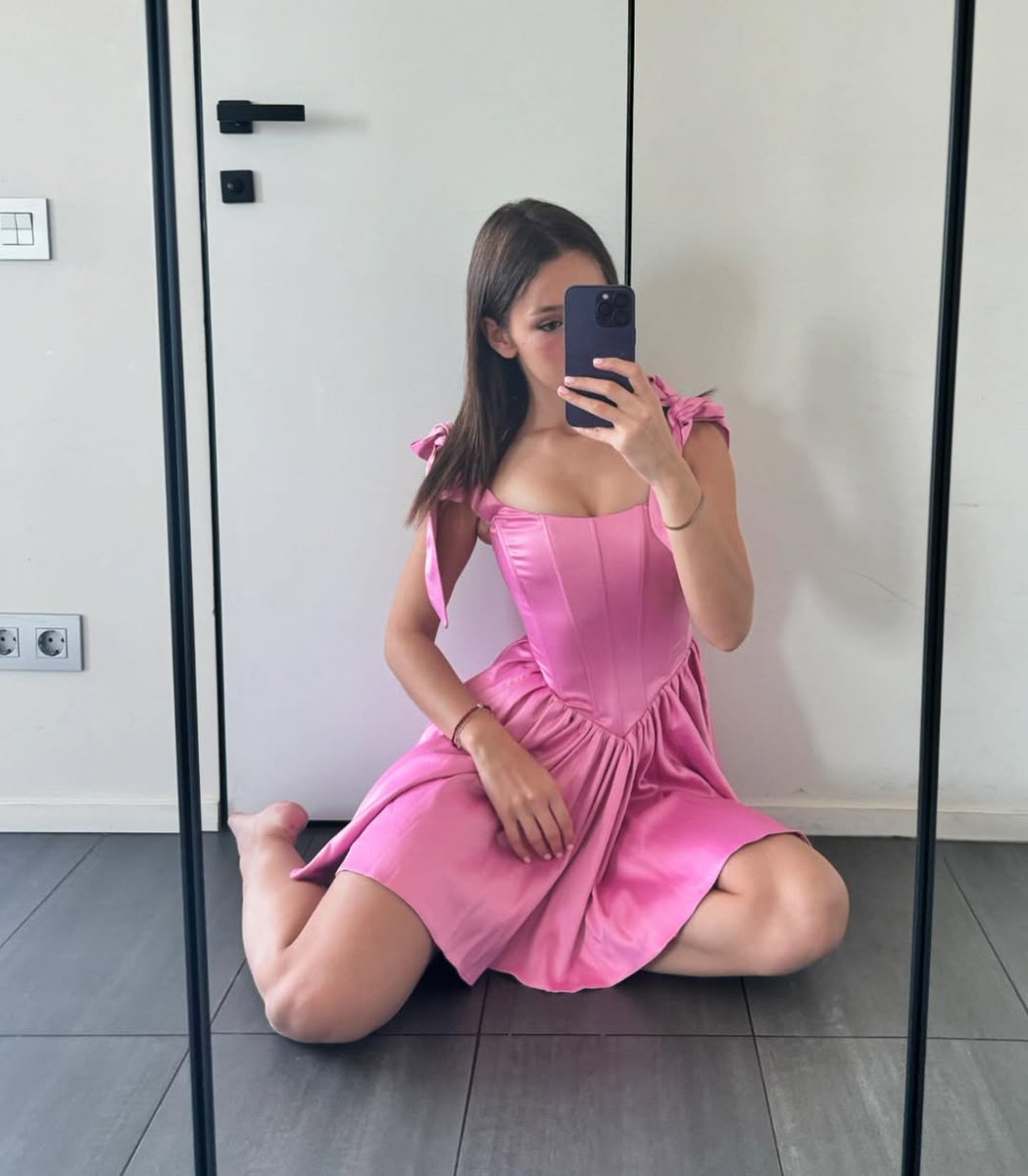 Ellie Leen tweet media