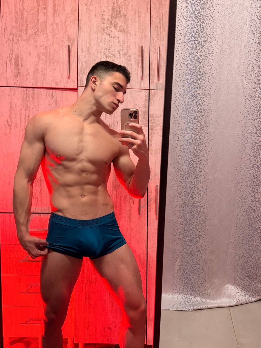 Blake_priv tweet media