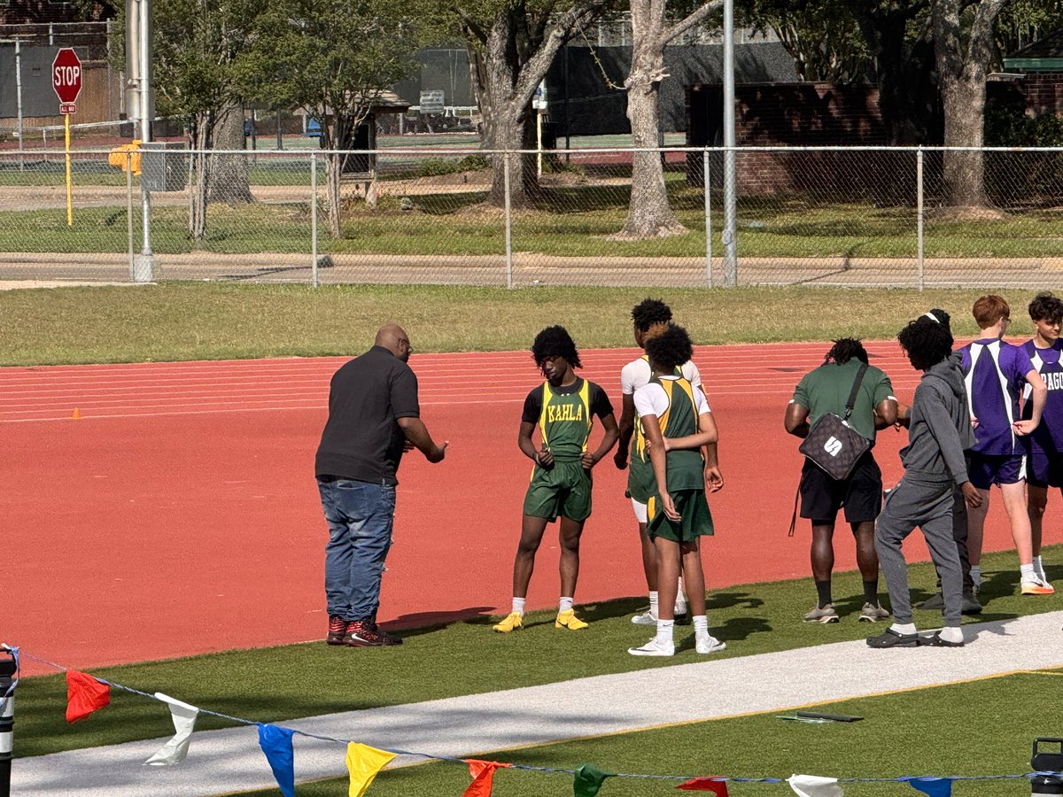 Aziah (ish) Sprewer tweet media