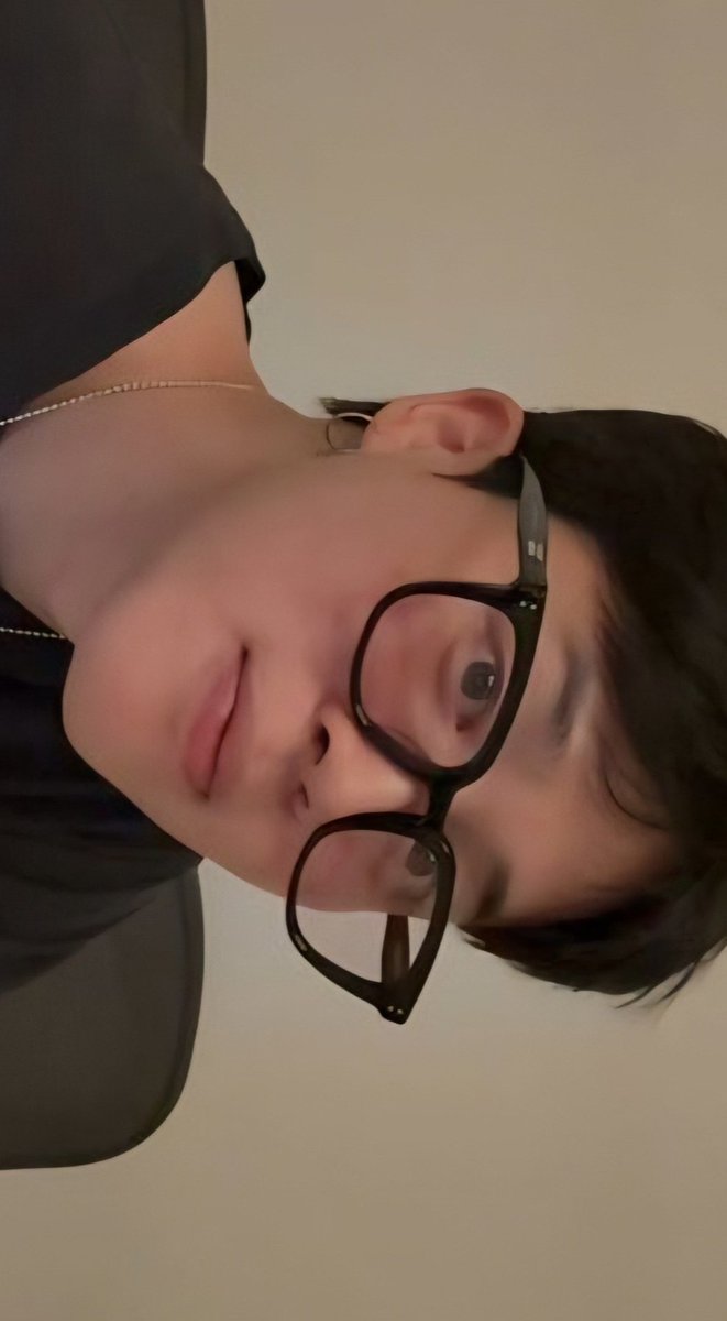 𝙖𝙣𝙣𝙚 || j.m ♡ tweet media