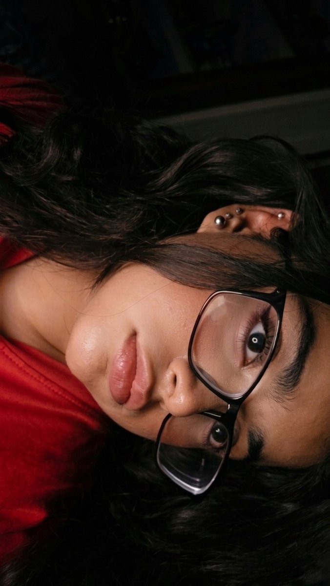 𝙖𝙣𝙣𝙚 || j.m ♡ tweet media