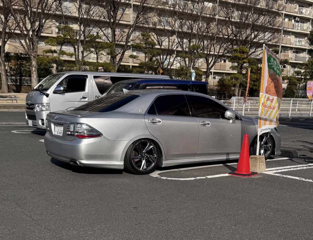 PR4NTMAN's tweet photo. 先日また車高を上げて健全への1歩を更に進むなどをした。 https://t.co/pzonDD2p80