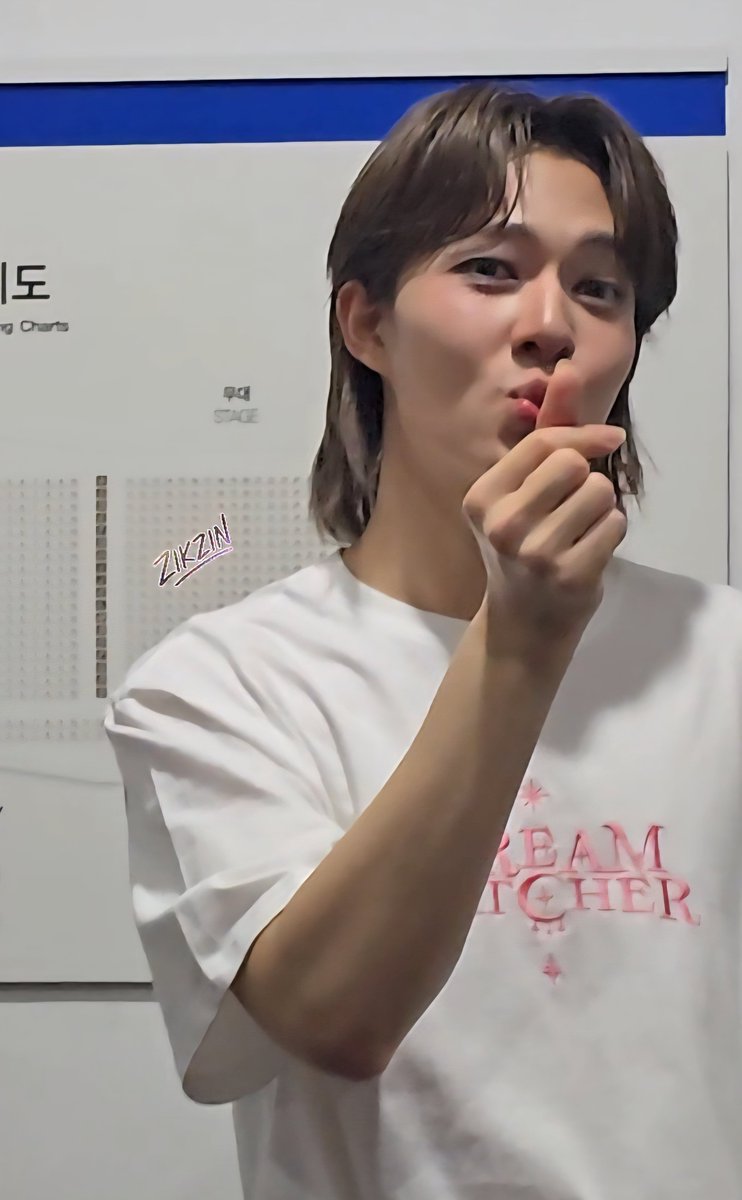 To_ZeeNunew's tweet photo. NuNew Dream Catcher 
긴 여정의 처음과 마지막을 함께
해서 기쁘고 행복했어 
또 다른 여정의 시작을 같이하자 

NUNEW 1ST CON SEOUL DAY2
#NuNew1stConcertInSeoulD2
#NuNe  #누뉴 @CwrNew https://t.co/cTjtCNgV5p