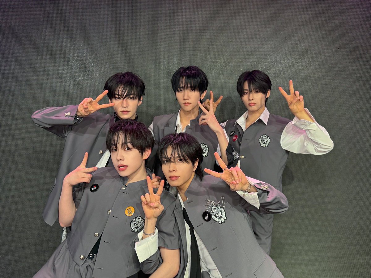 E'LAST(エラスト) JAPAN tweet media