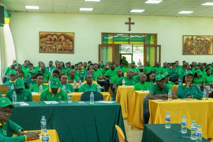 PL Rwanda tweet media