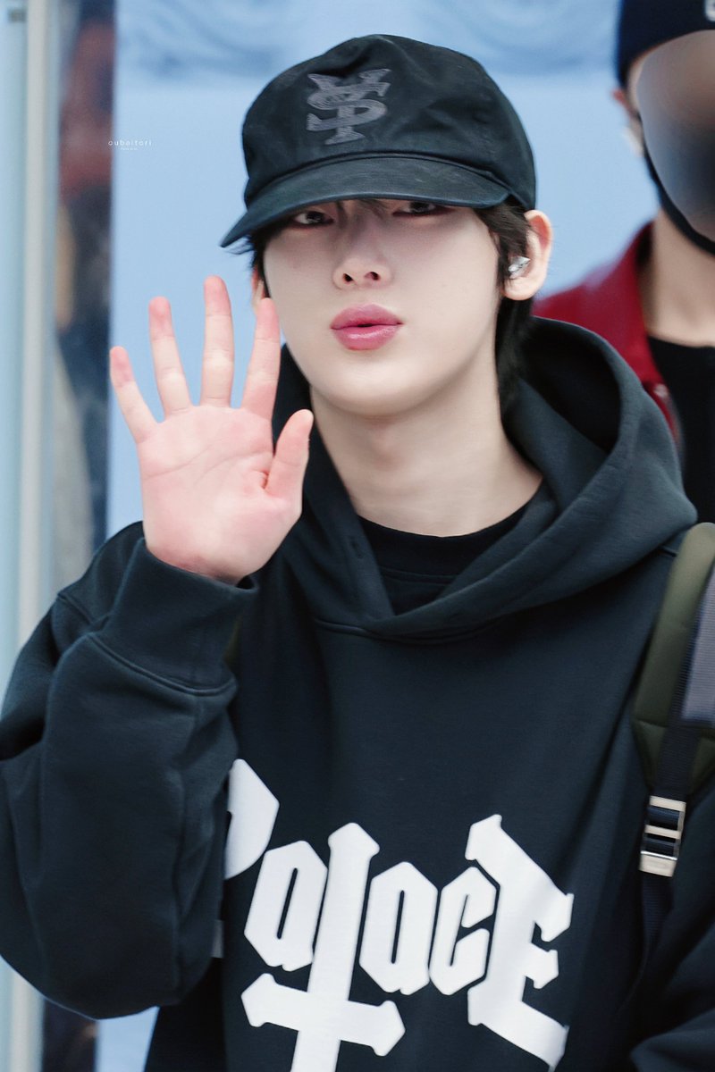 𝘖𝘶𝘣𝘢𝘪𝘵𝘰𝘳𝘪 tweet media