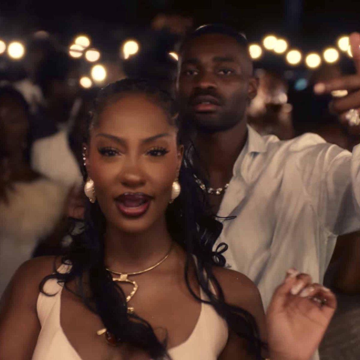 Pop Crave tweet media