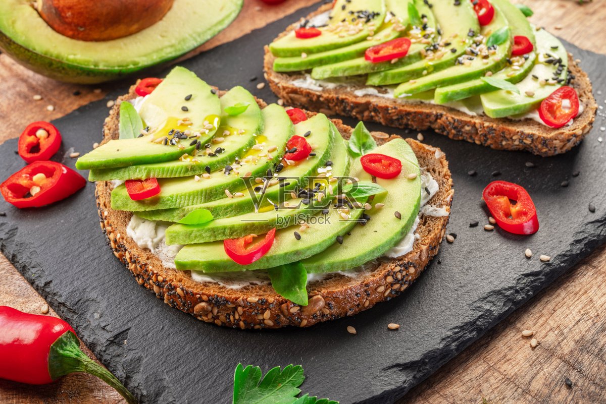 Ana Hamilton tweet media