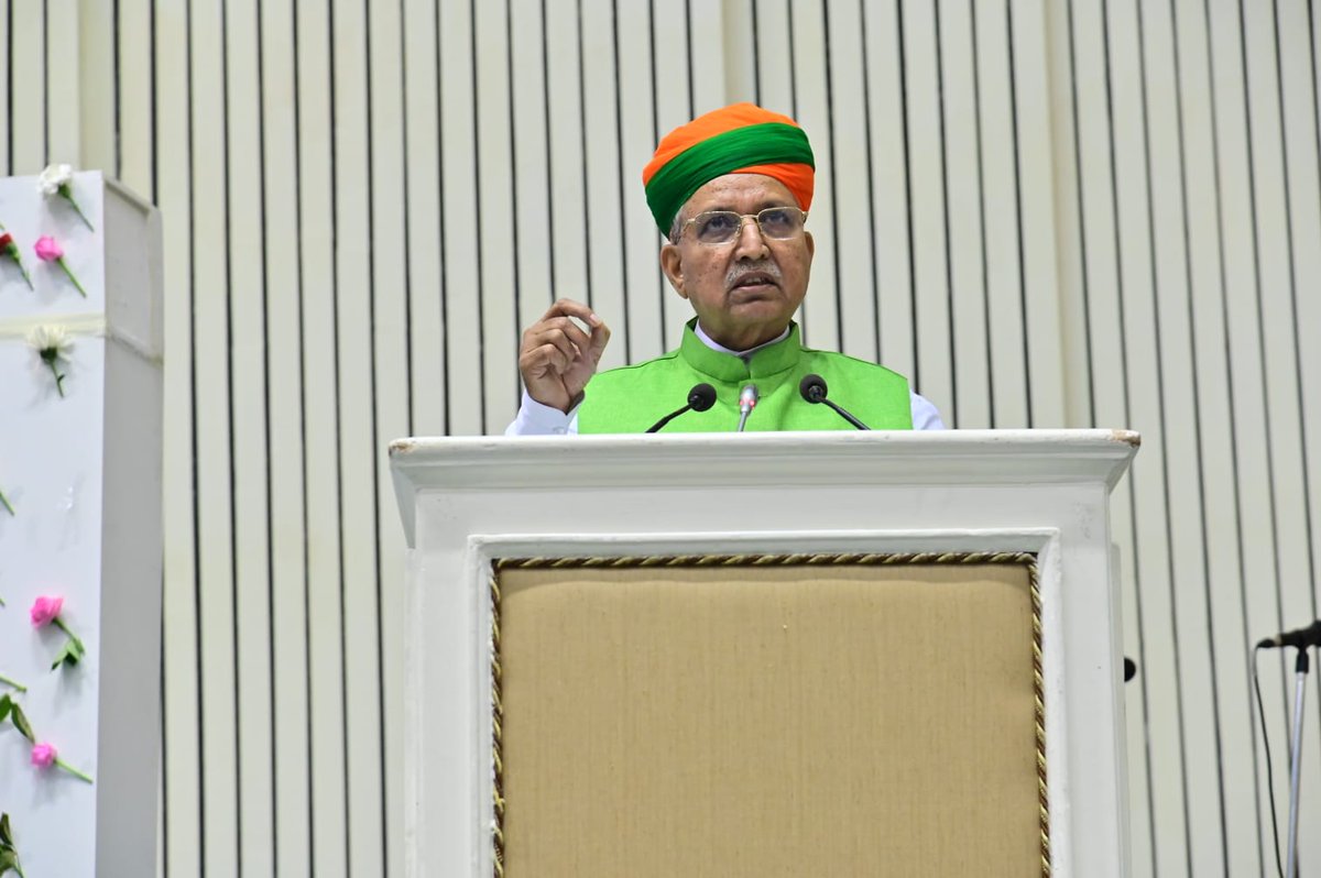 arjunrammeghwal's tweet photo. आज नई ��िल्ली के विज्ञान भवन में भारत सरकार के विधि एवं न्याय मंत्रालय द्वारा आयोजित “नेशनल कंसल्टेशन ऑन टेली-लॉ प्रोग्राम एक्टिविटीज़” में  माननीय उपराष्ट्रपति श्री सी. पी. राधाकृष्णन जी की गरिमामयी उपस्थिति में जुड़े हितधारकों को संबोधित किया।

इस अवसर पर न्याय विभाग  के 'न्याय सेतु' का एआई-आधारित चैटबॉट और मैस्कॉट लॉन्च किया गया एवं टेली-लॉ राष्ट्रीय परामर्श 2026 के अंतर्गत “लाभार्थियों की आवाज़” पुस्तिका 2025-26 का विमोचन भी किया गया।