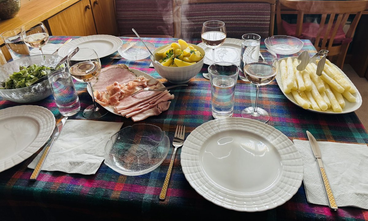 Sarah S 🖤💛☠️🏳️‍🌈 tweet media