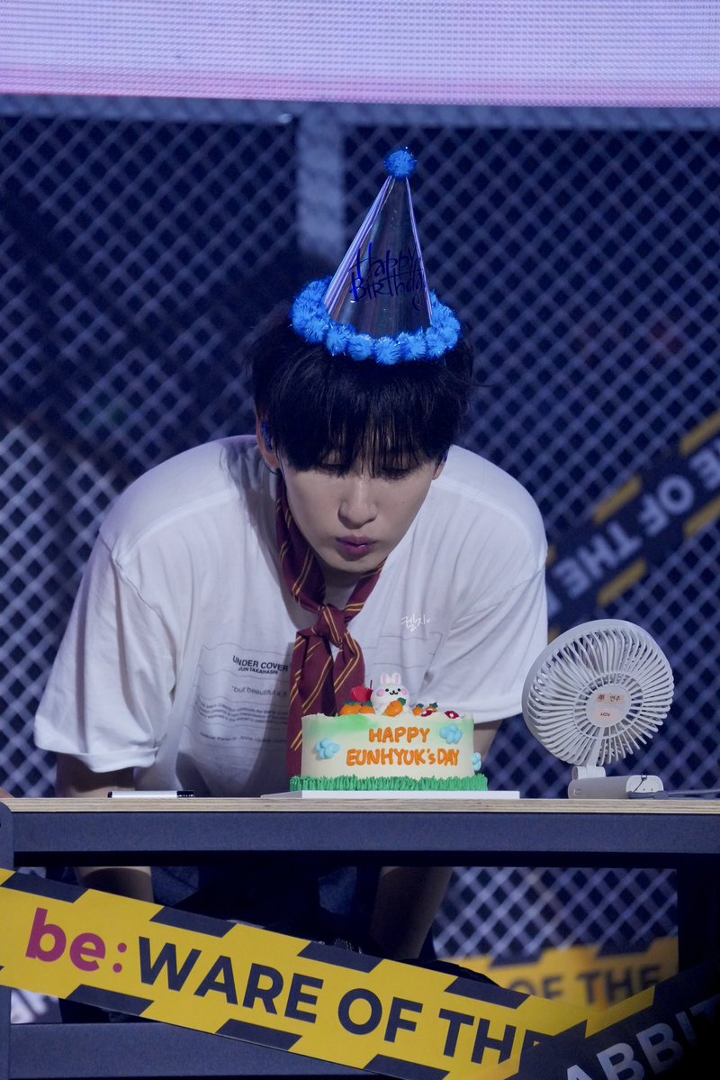 🦦켈지🌙 tweet media