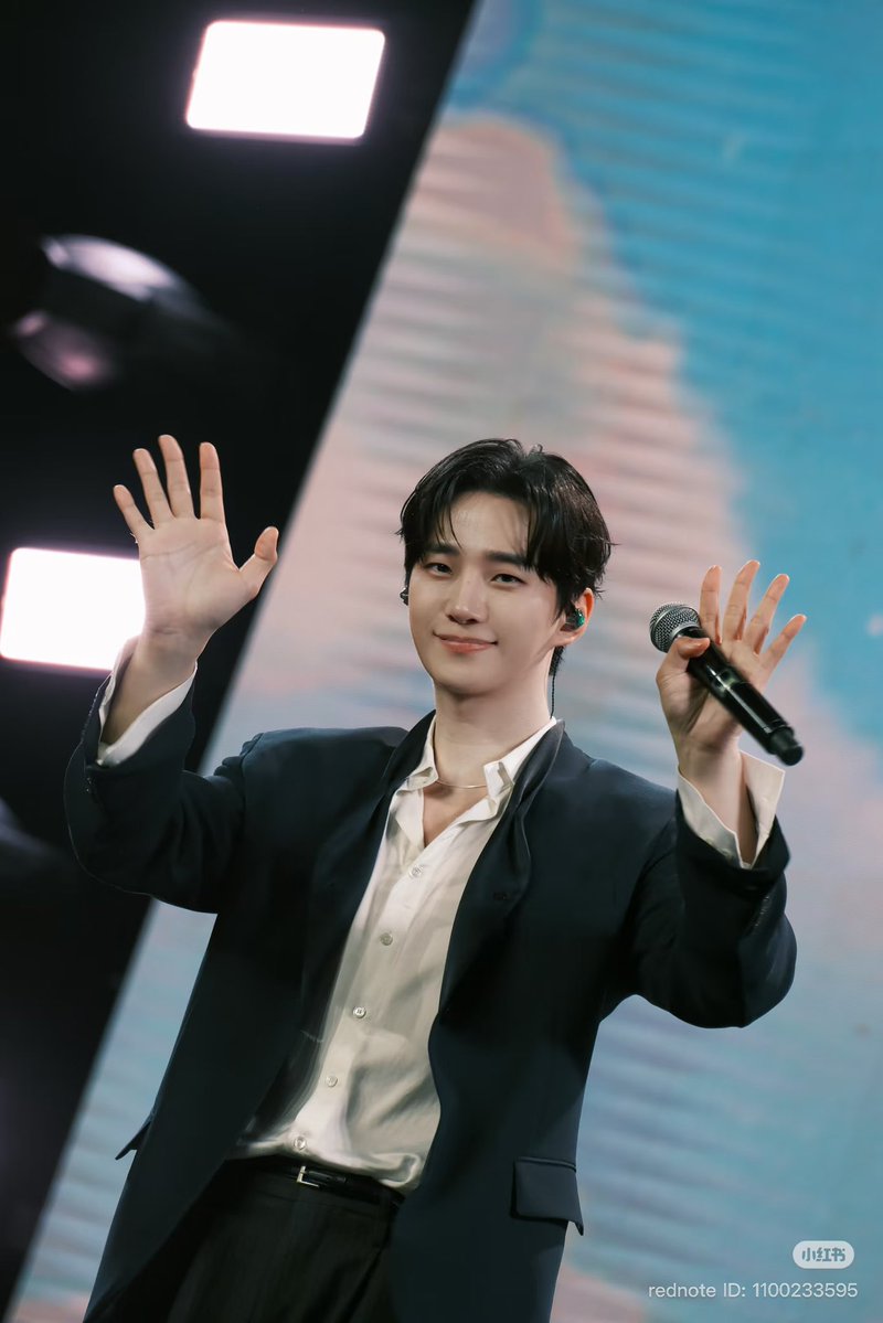 🍀𝕍𝕚𝕔𝕜𝕪 (비키) tweet media