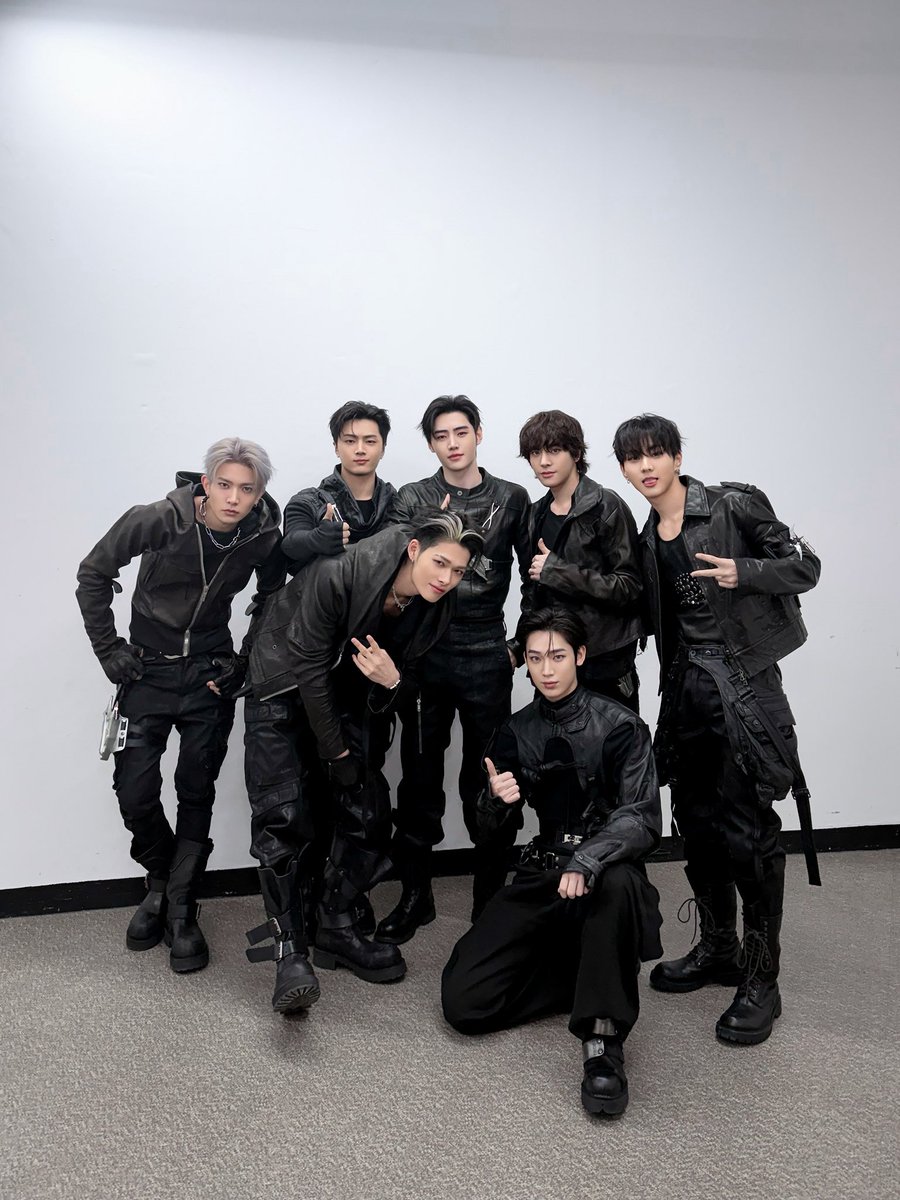 ENHYPEN IS 7 bring Heeseung Back tweet media