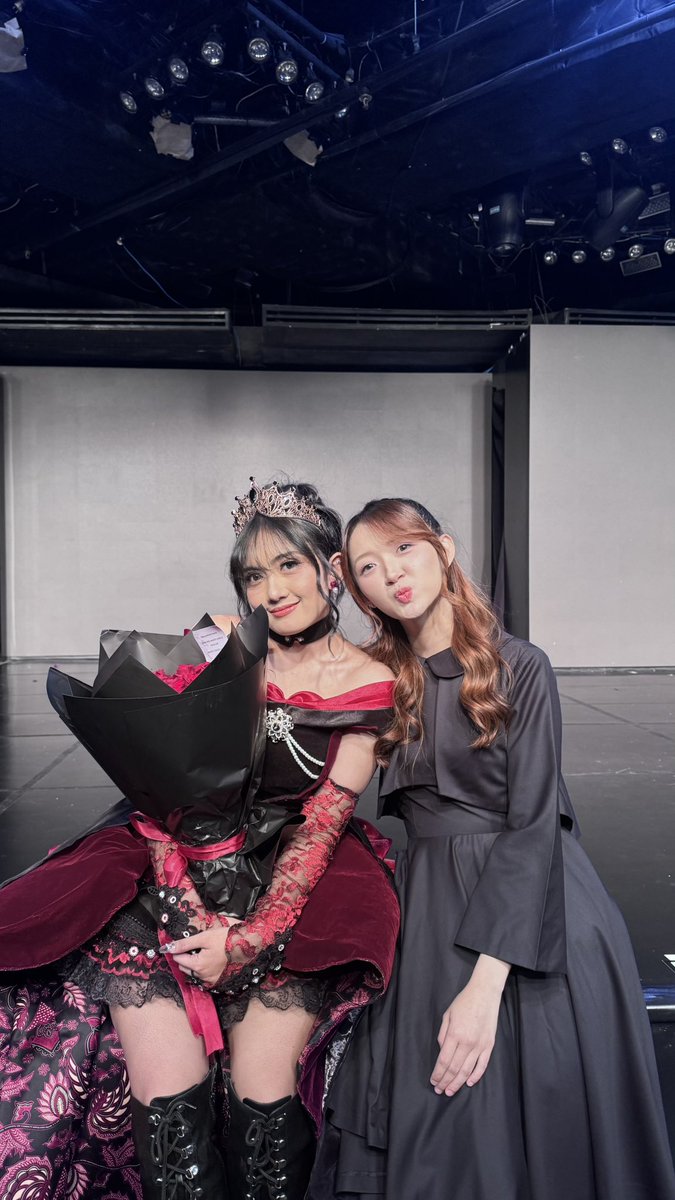 Aurellia tweet media