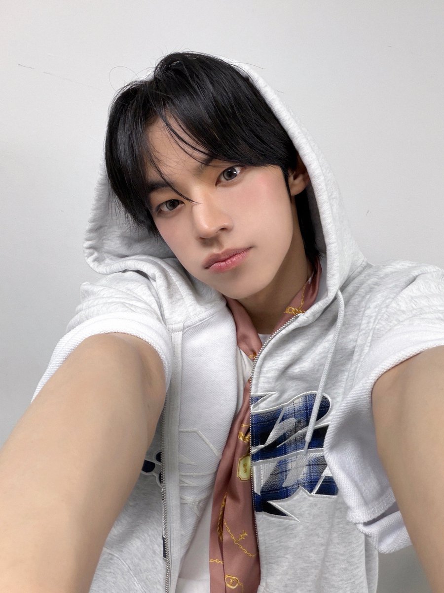 총총ᰔᩚ tweet media