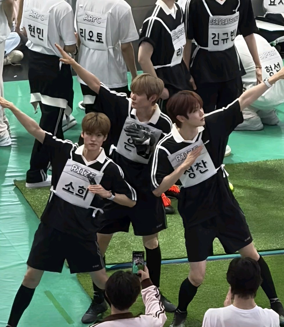 jeanna🏊🏻‍♂️ tweet media