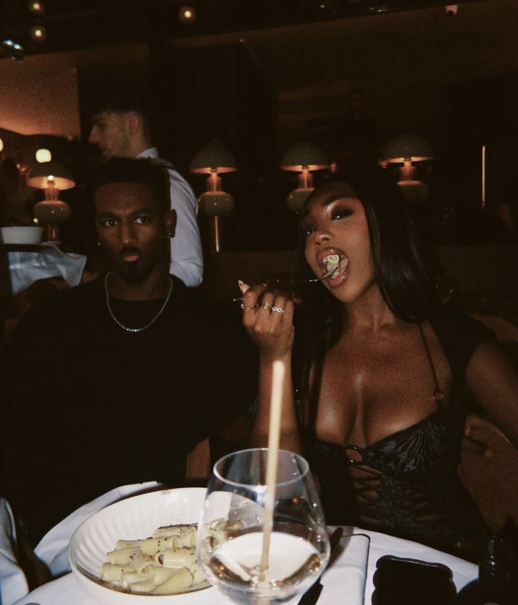 Debbs✨✨ tweet media