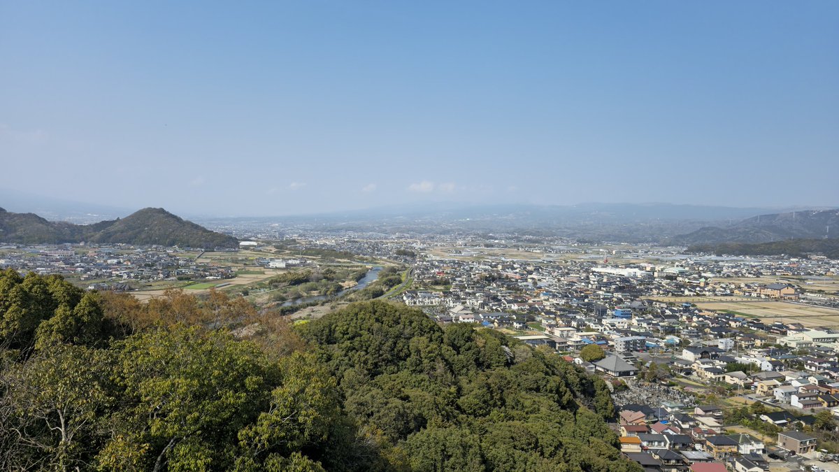 とーま tweet media
