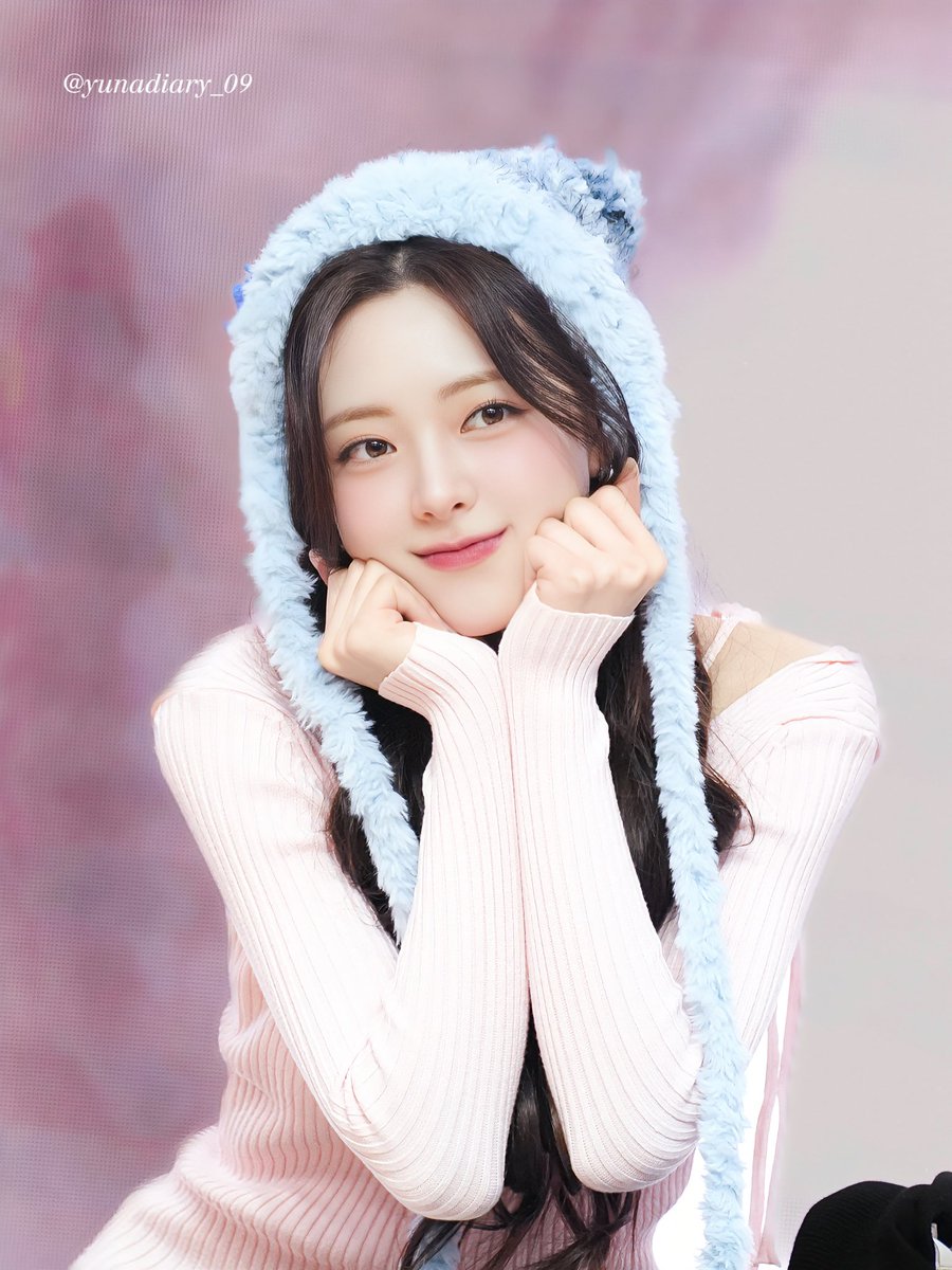 yunadiary_09 tweet media