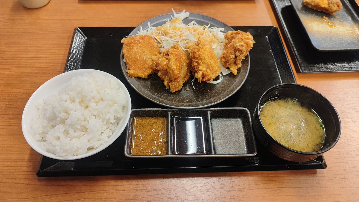 show_taro tweet media