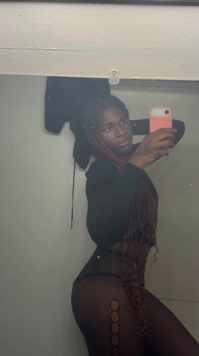 CapalotsP's tweet photo. B**** yk sexy witcho sexy ahh #26mar #fl https://t.co/Hsx8Yz1mvA