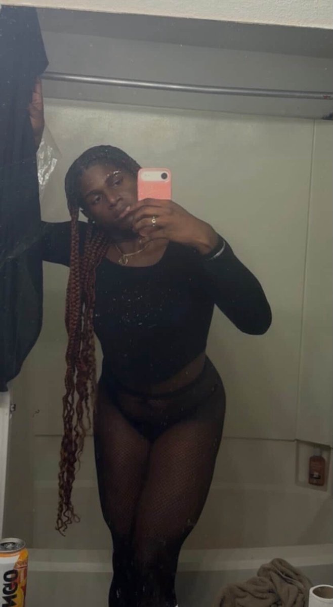CapalotsP's tweet photo. B**** yk sexy witcho sexy ahh #26mar #fl https://t.co/Hsx8Yz1mvA