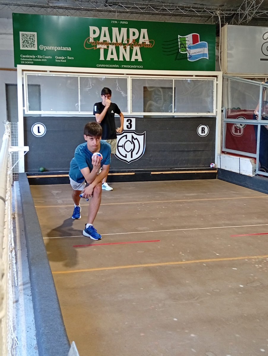 CABochas tweet media