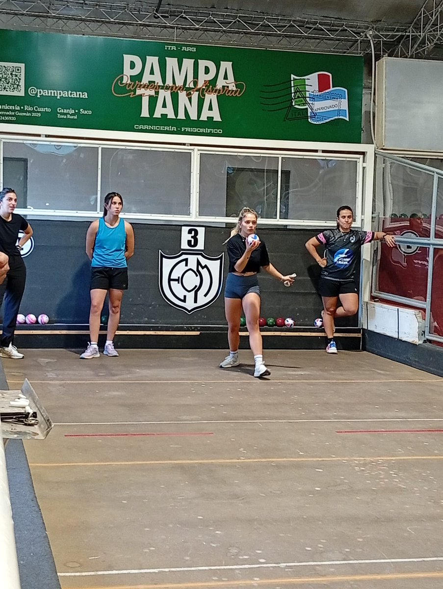 CABochas tweet media