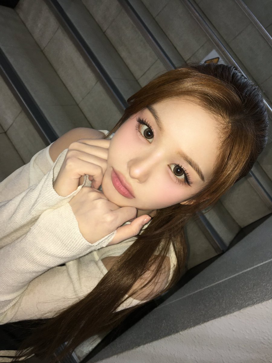 Sullyoon. tweet media