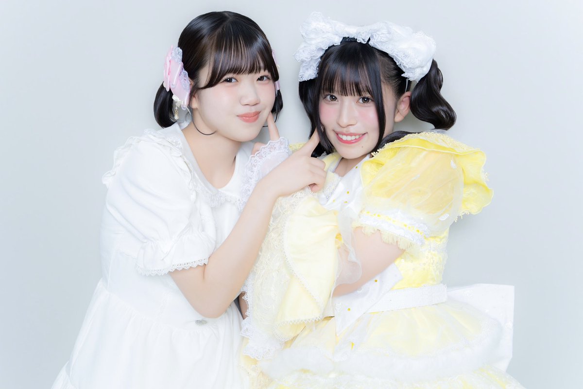 れあちゃん生誕祭ありがとうございました🪄︎︎💫

まず本当に可愛い！！！！！
もちろん常日頃可愛いのですが‼️
ビジュ爆発しすぎてました。
衣装のセンスも抜群でした( ⁎ᵕᴗᵕ⁎ )

後めっっちゃ歌上手くて聞き入ってました
れあちゃんはソロ曲を何曲か披露してたんだけど本当に上手くて( ;ᯅ; )