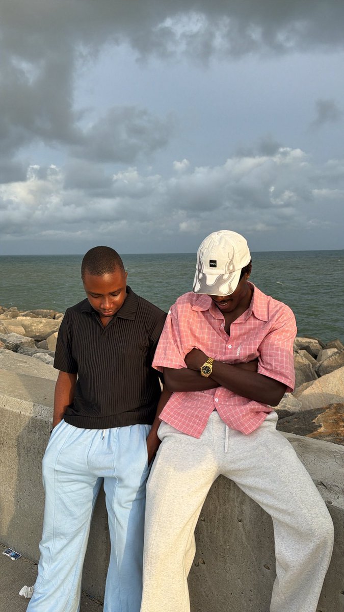 Cleverly 💐 tweet media