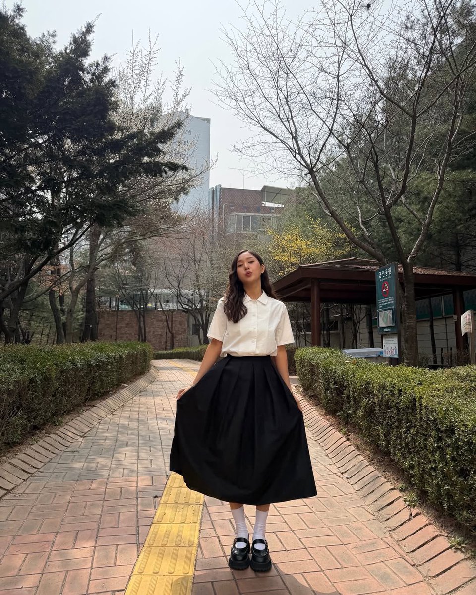 다섯시일분 tweet media