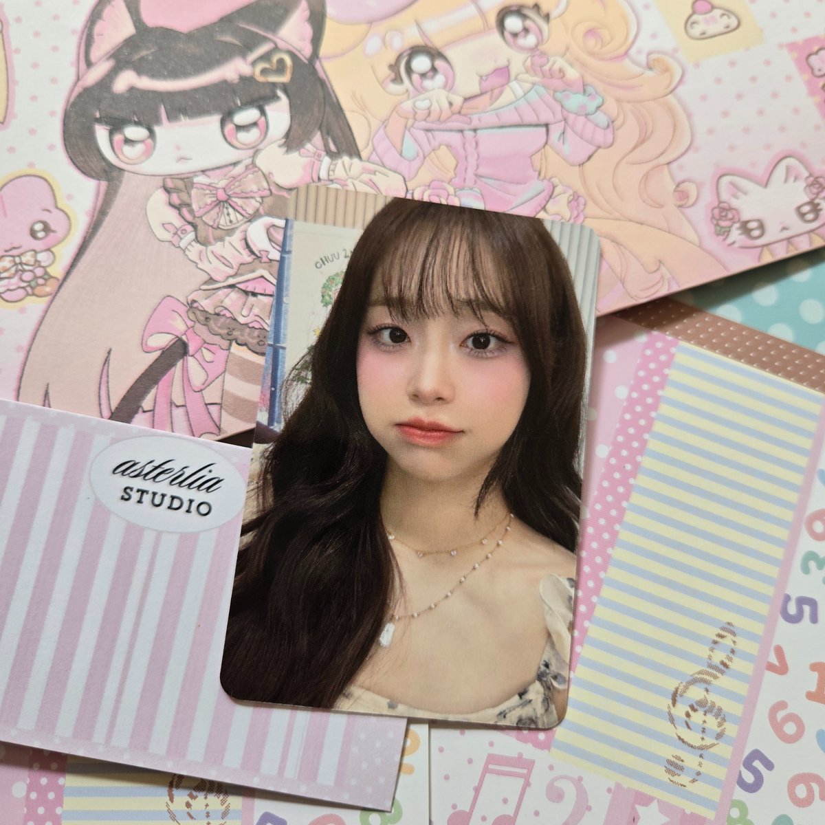 #CHUU xo cyber love albums arrived. 
Extra applemusic lucky draws will be given away for free when you purchase 2 albums.