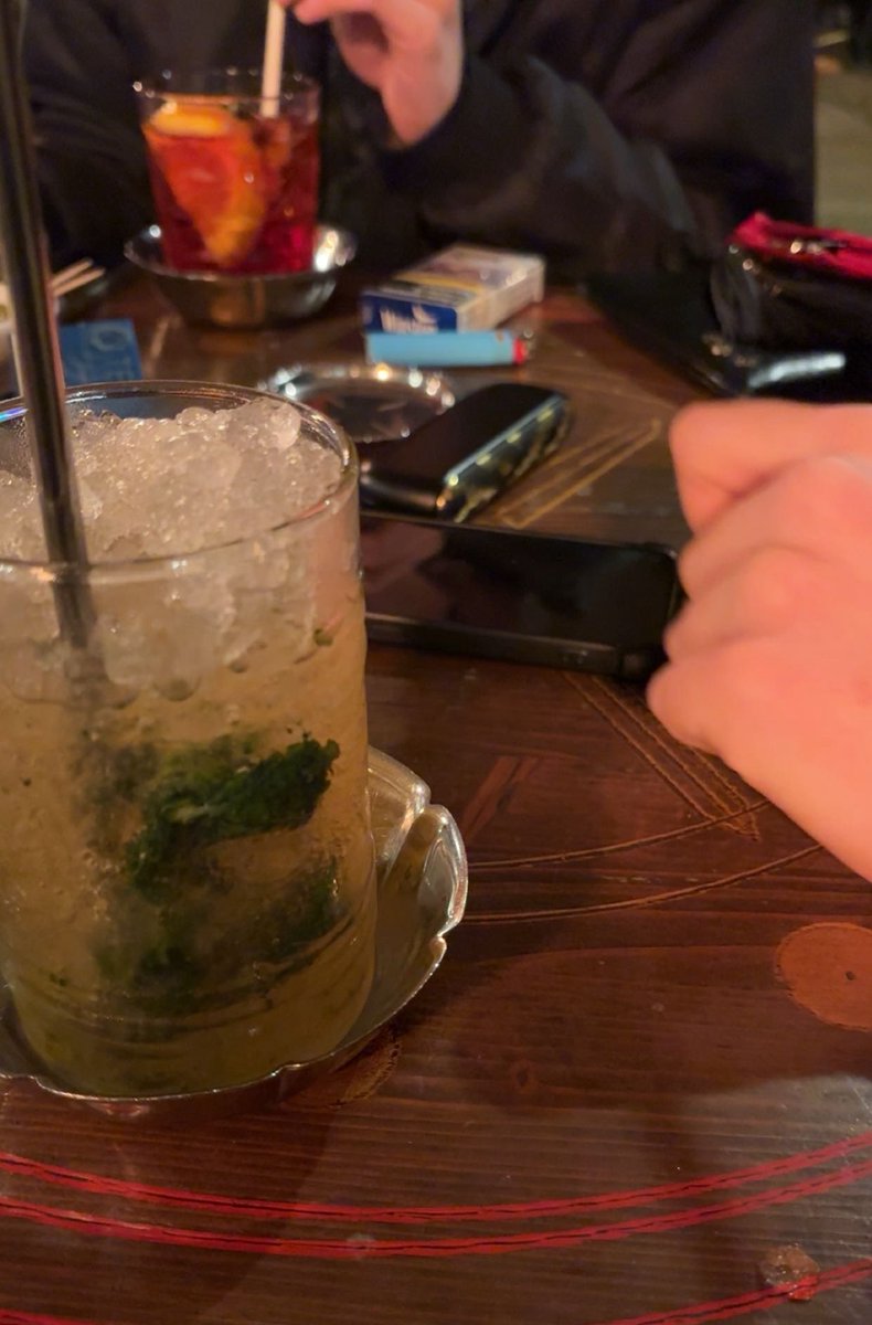 elett⭐️🐝 tweet media