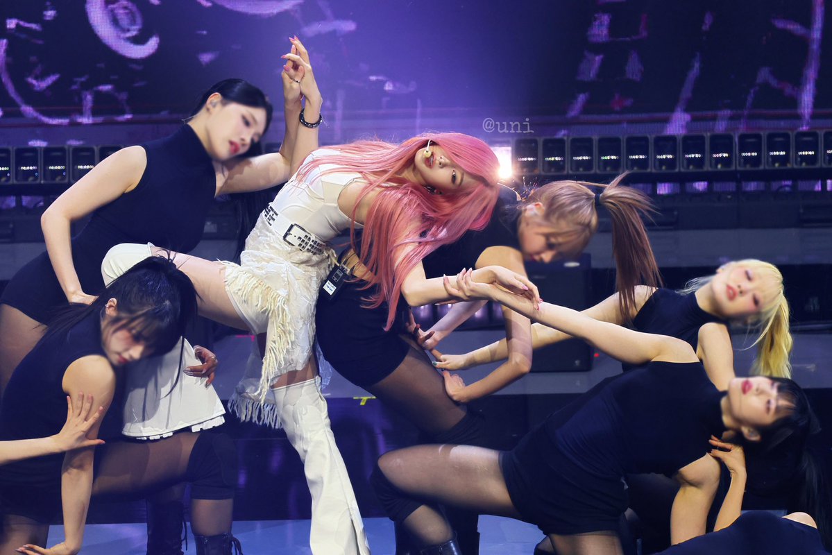 GiselleMuseum tweet media